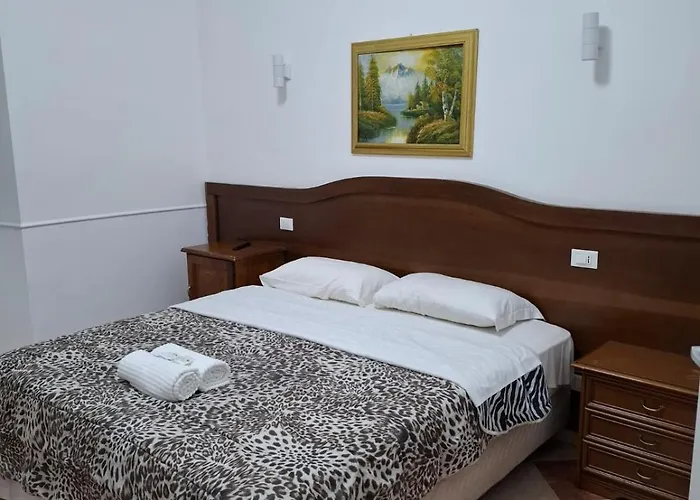 Palace 4*